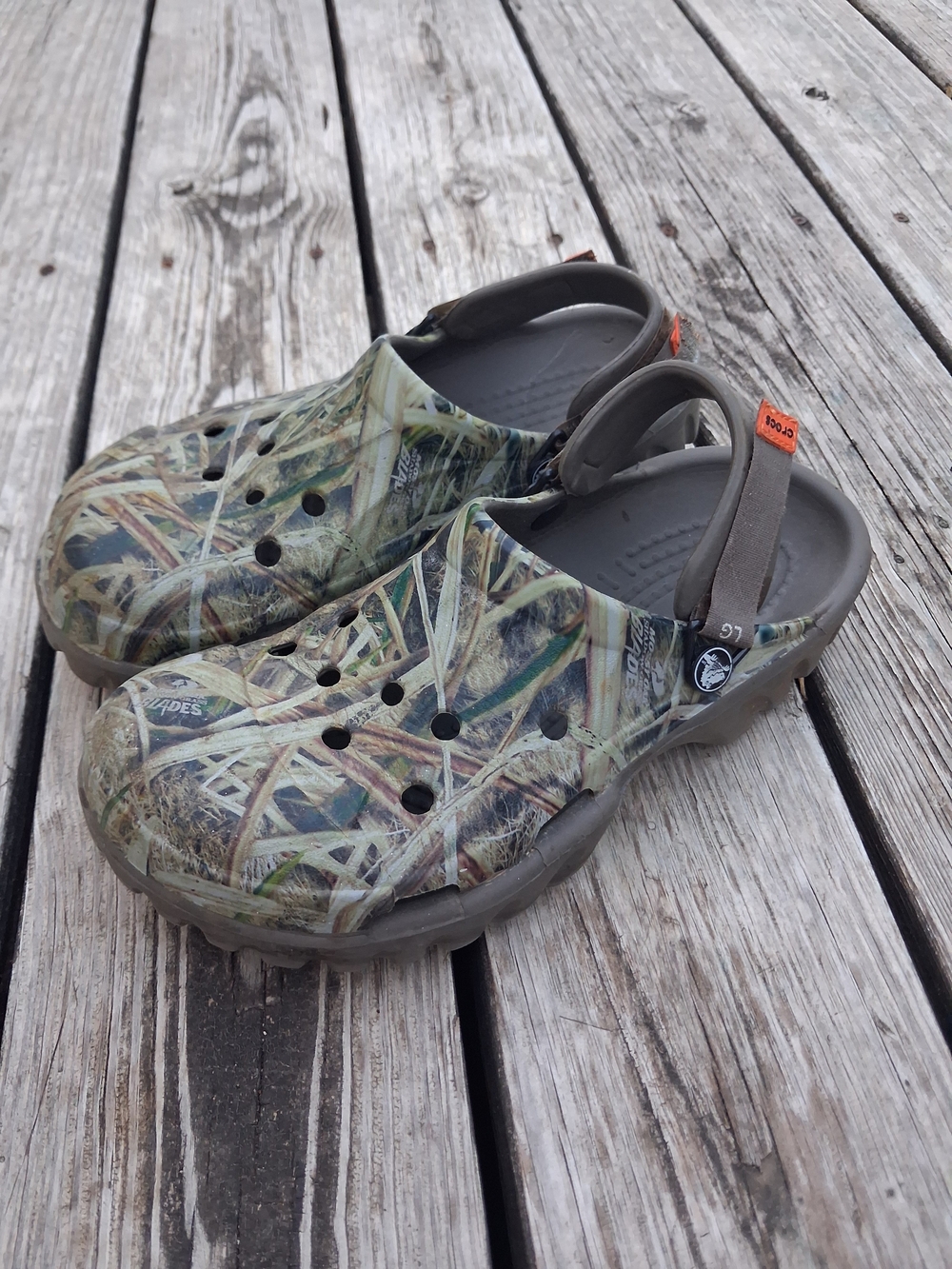 CROCS Men's Classic Realtree Camo Slip-On Loafers with Heel Strap